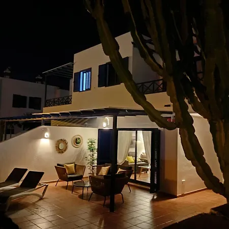 Optimist Rubicon Piscina Climatizable, Frente Al Mar Villa Playa Blanca (Lanzarote)