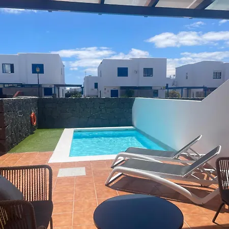 Optimist Rubicon Piscina Climatizable, Frente Al Mar Villa