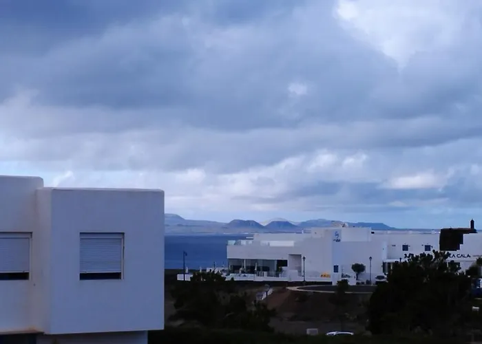 Optimist Rubicon Piscina Climatizable, Frente Al Mar Playa Blanca (Lanzarote)